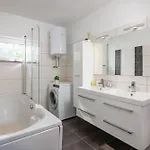 Seaview House Helena דירה *