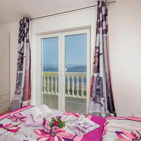 Seaview House Helena
